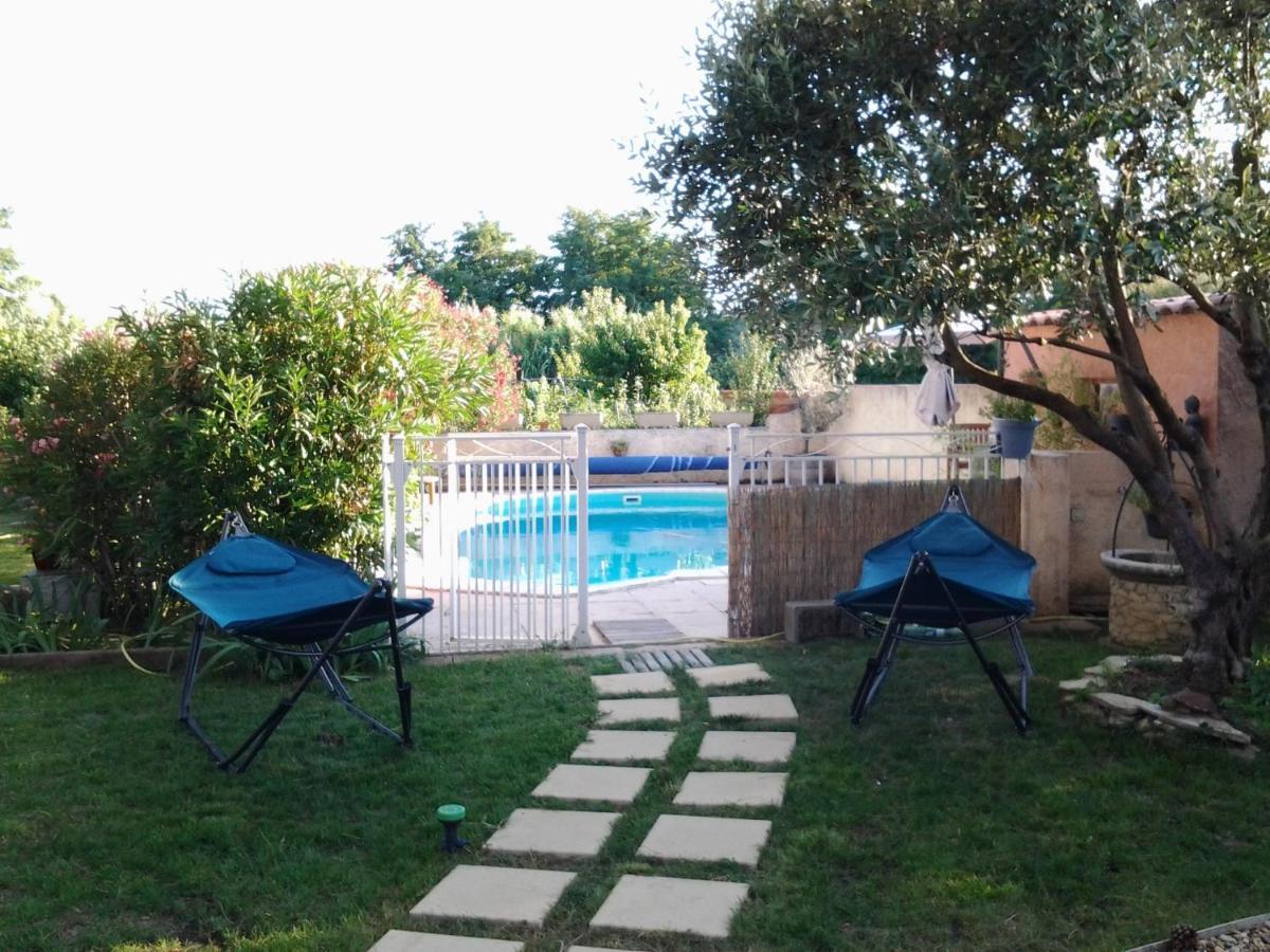 Mas Les Cigales Bed & Breakfast Roaix Exterior photo