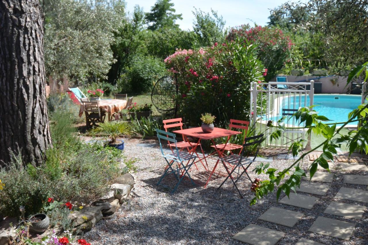 Mas Les Cigales Bed & Breakfast Roaix Exterior photo