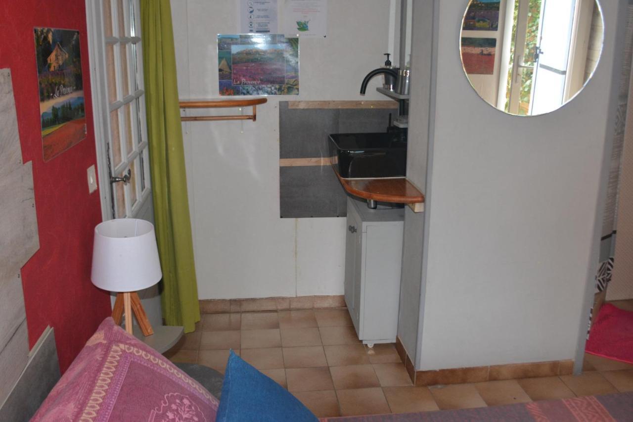 Mas Les Cigales Bed & Breakfast Roaix Exterior photo